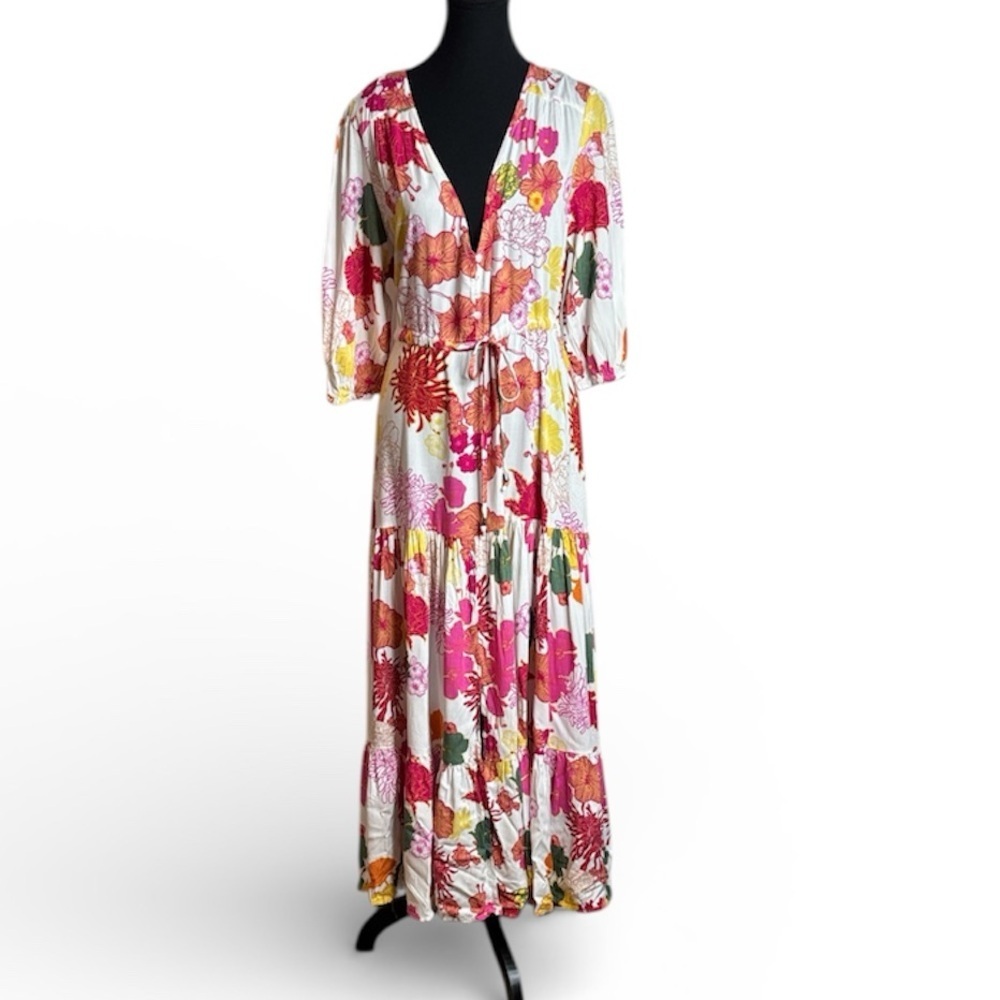 Petal & Pup Red and Cream Floral Maxi/Midi Dress US6
Cottagecore